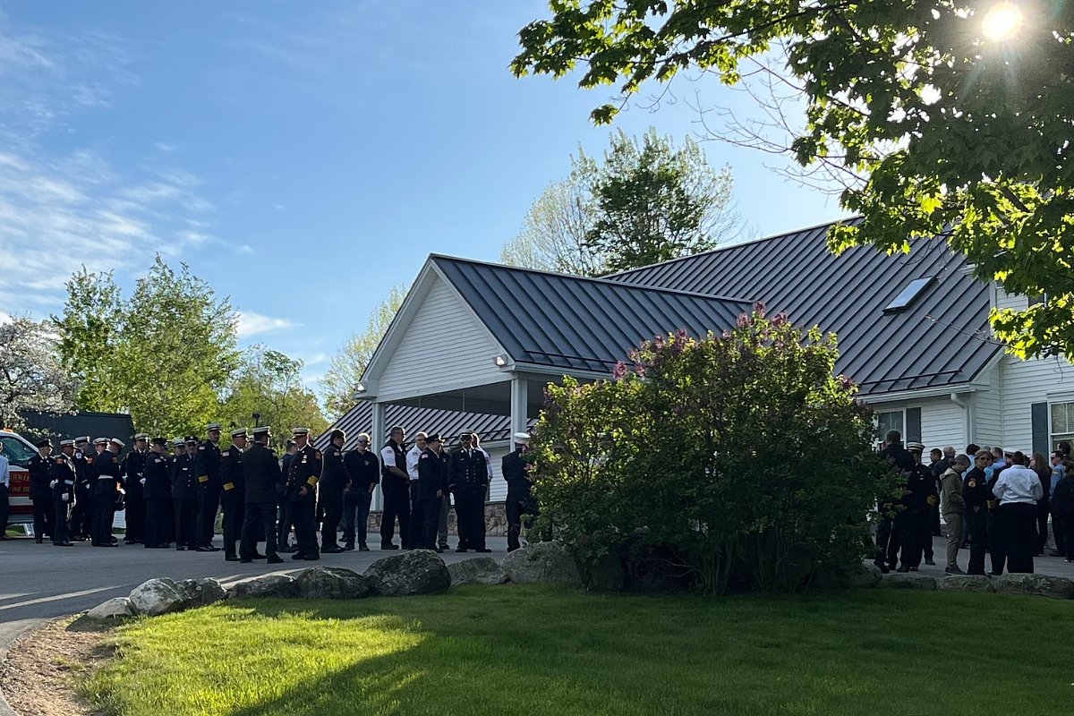 Hundreds gather to honor fallen Morrill firefighter