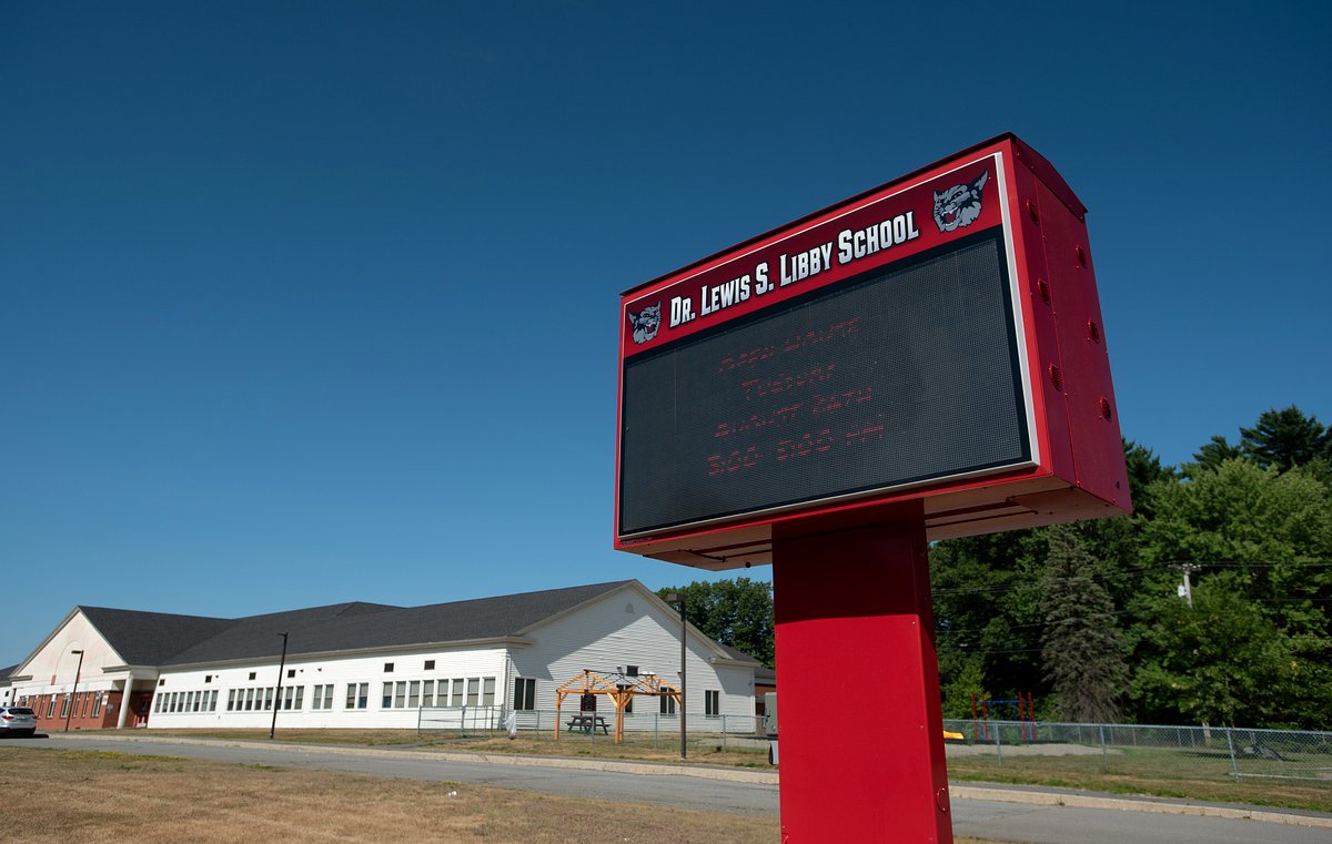 Milford school won’t make position cuts until new audit is done