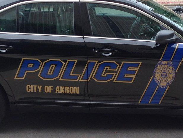 Two bystanders wounded during exchange of gunfire