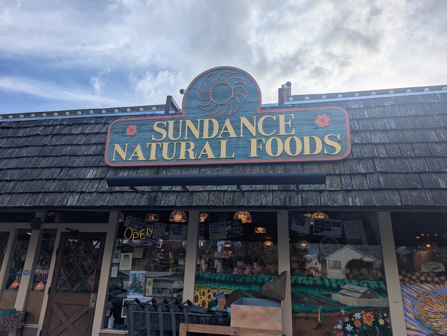 Gavin McComas, longtime owner of Sundance Natural Foods, dies at 79 
