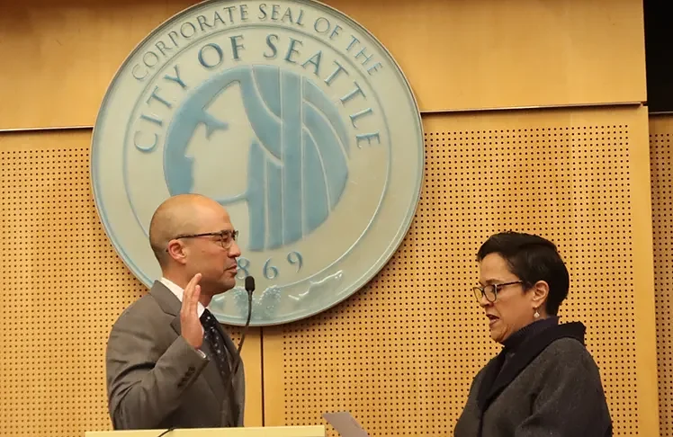 Eddie Lin Sworn In As District 2 Councilmember