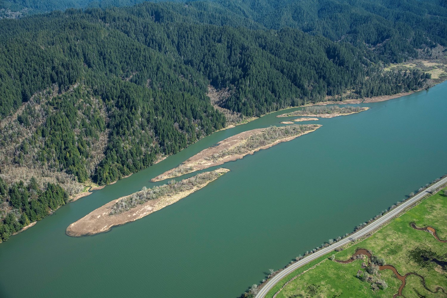 Three remote Oregon river islands just sold for double the minimum bid