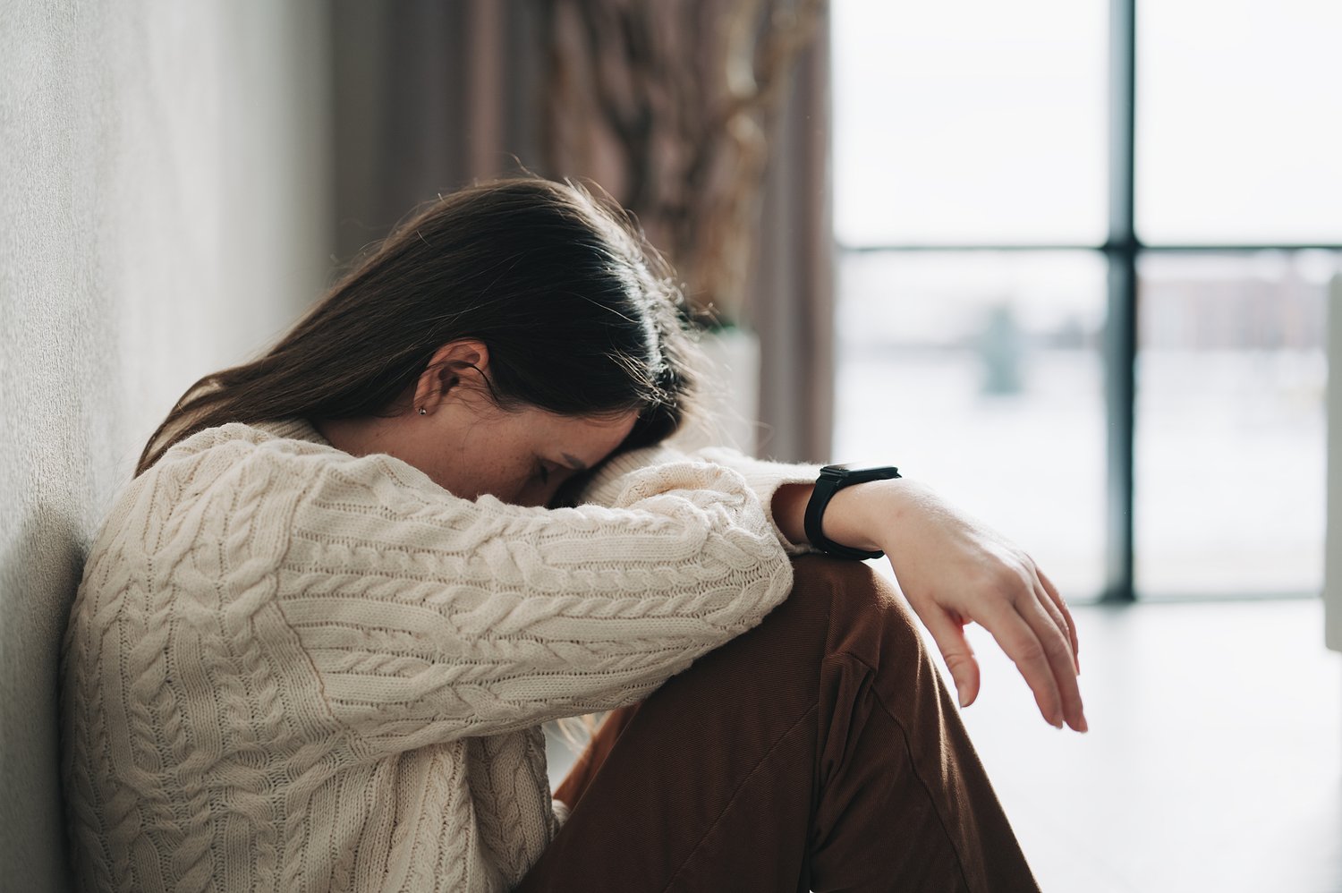 Dear Abby: I can’t understand why my mom is back with my abusive father. All I feel is resentment