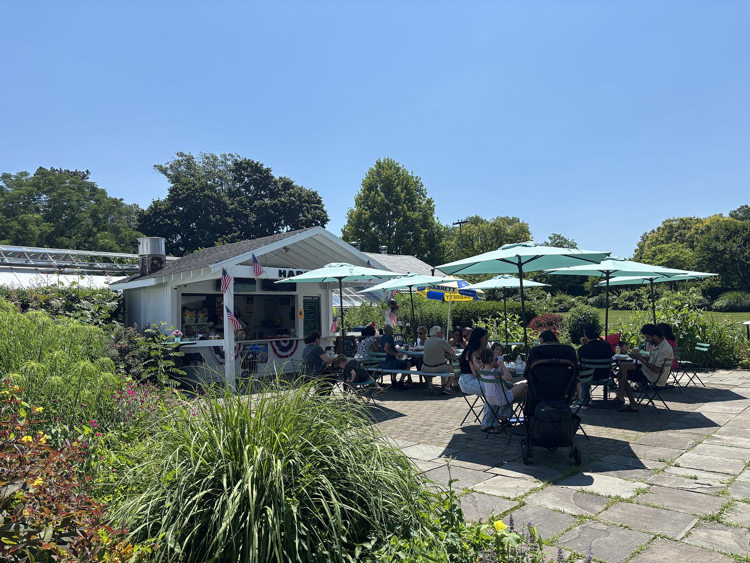 Staten Island food stand becomes a destination with new operator, expanded menu
