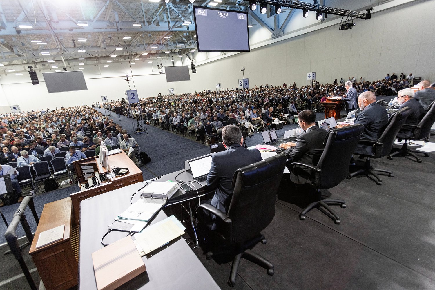 Conservative Presbyterian denomination rejects proposal for women deacons