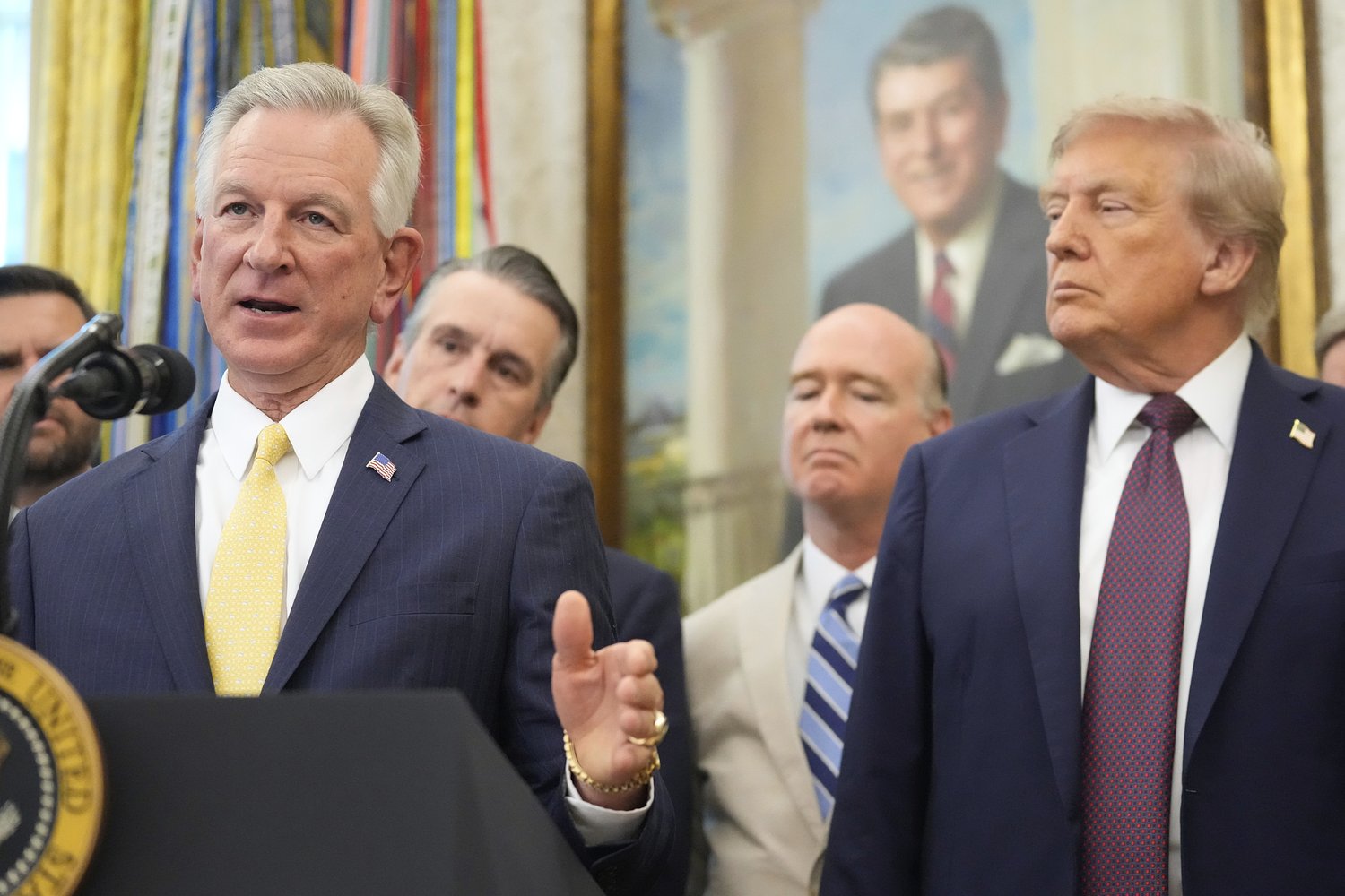 Tuberville backs Trump and Vance on controversial Iran deal: ‘Let’s trust these two’