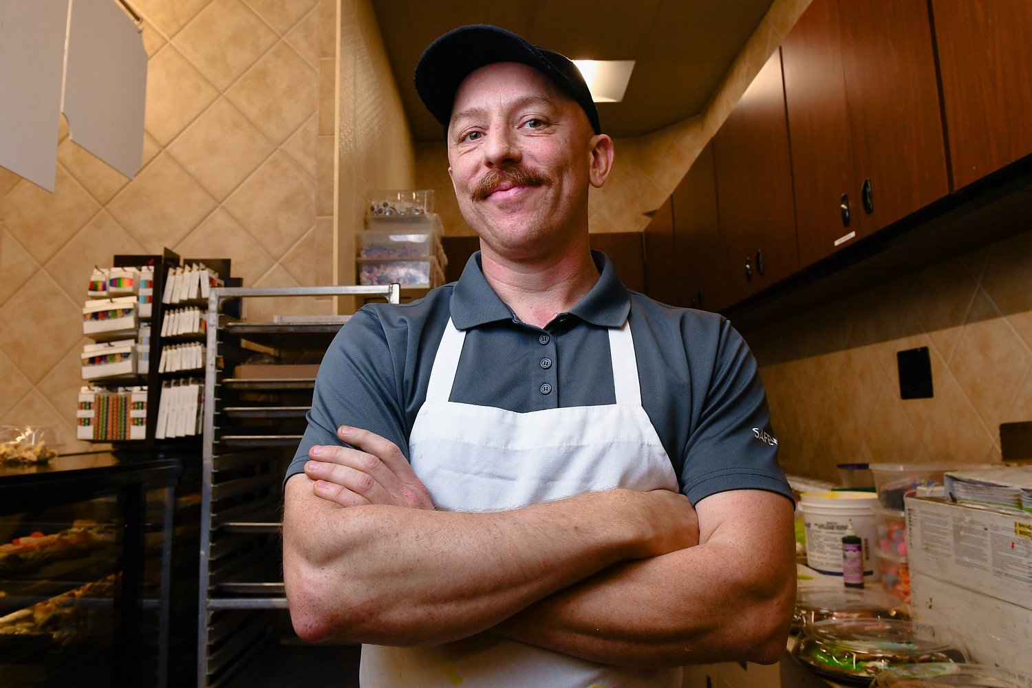At a Eugene Safeway, this artist’s canvas is a cookie