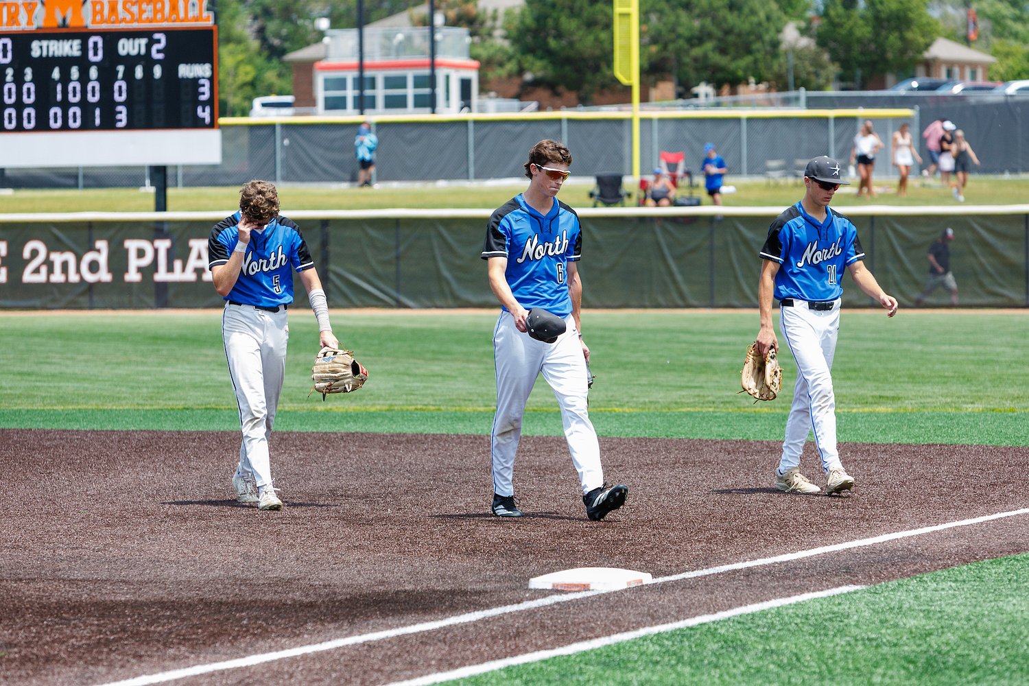 Joseph Mueller’s walk-off two-run single for Barrington ends St. Charles North’s run in sectional final
