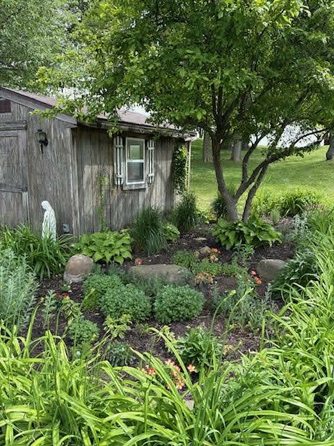 Kankakee Kultivators Celebrate 250 Years With Garden Tour and Artisan Faire