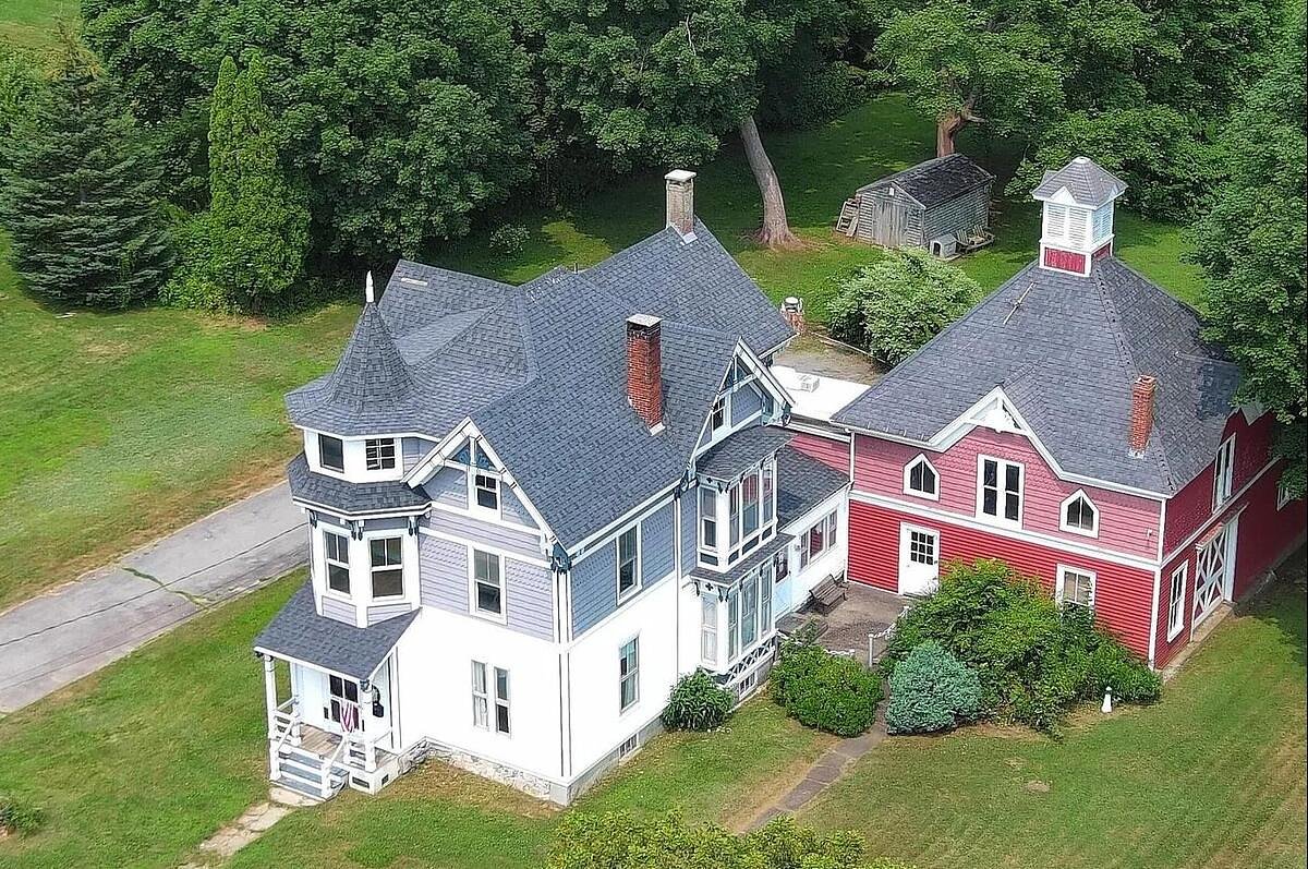 A Victorian home that’s been in the same Maine family for 130 years is now for sale