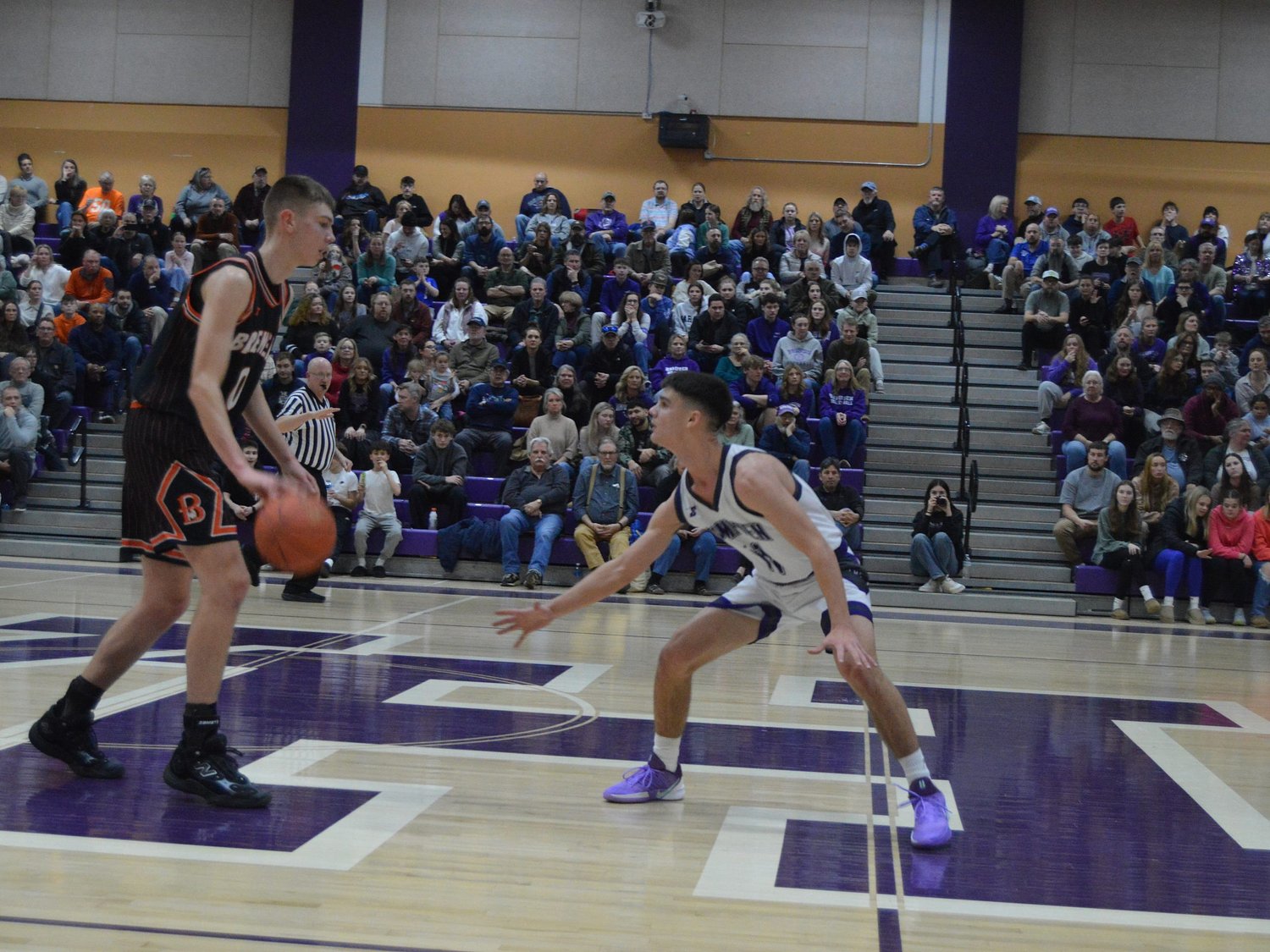 What Hampden boys basketball lacks in height it makes up in toughness