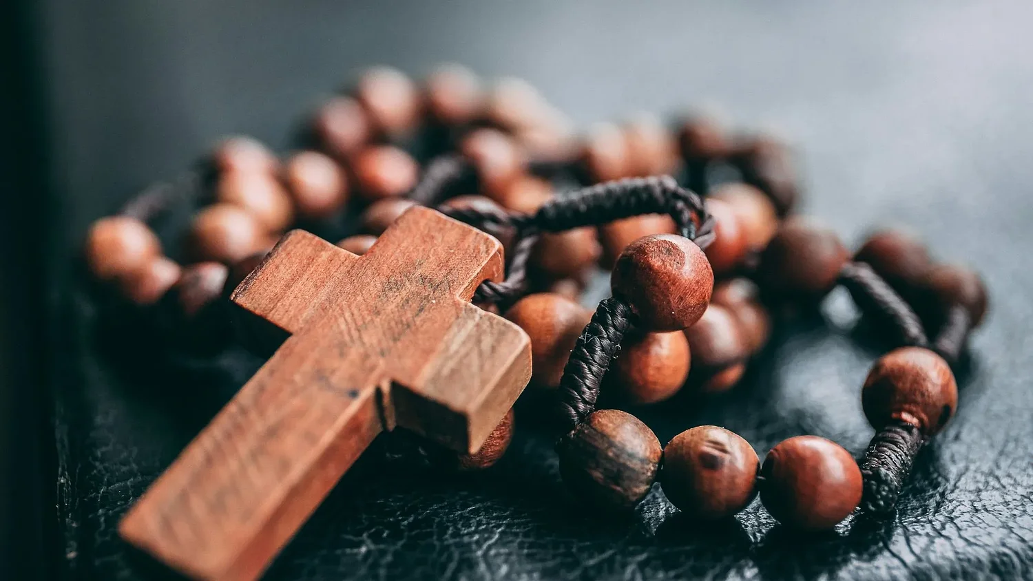 Given Christianity's dominance in US, White House raises eyebrows with anti-Christian bias initiative