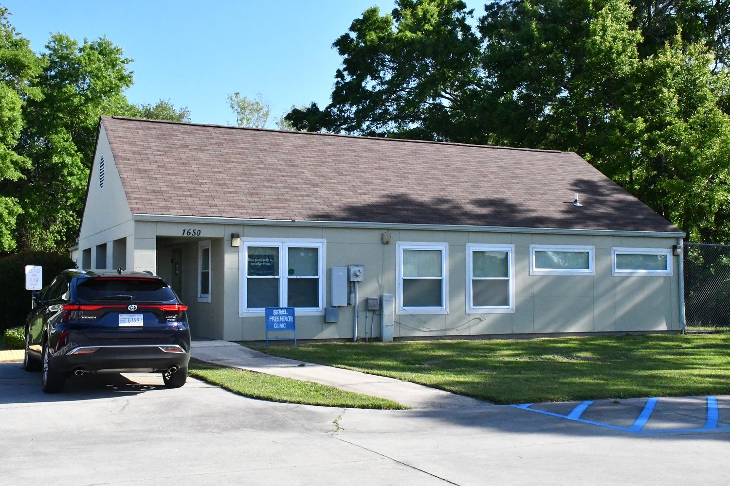 Biloxi free health clinic faces rising costs, fights to stay open
