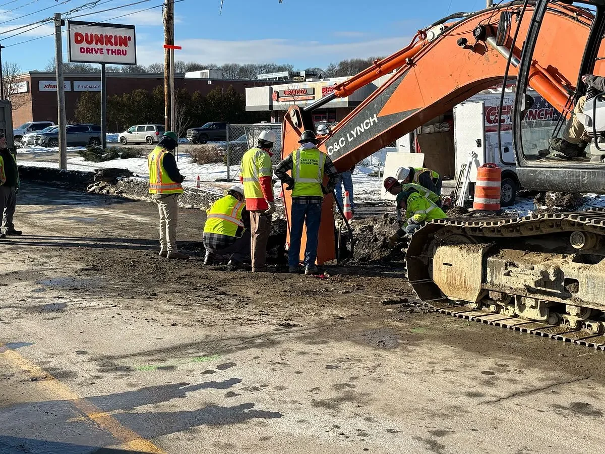 Sinkhole closes portion of Bangor’s Main Street