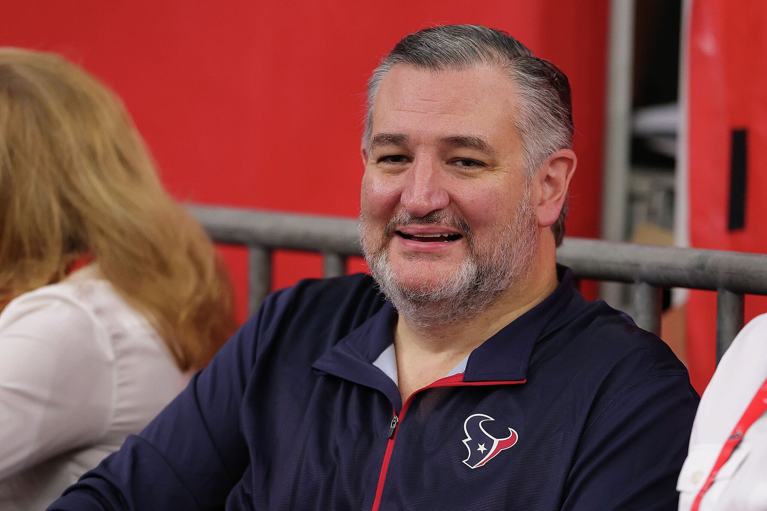 'Spot on': NBA announcer marvels at Phoenix Suns' Ted Cruz look-alike