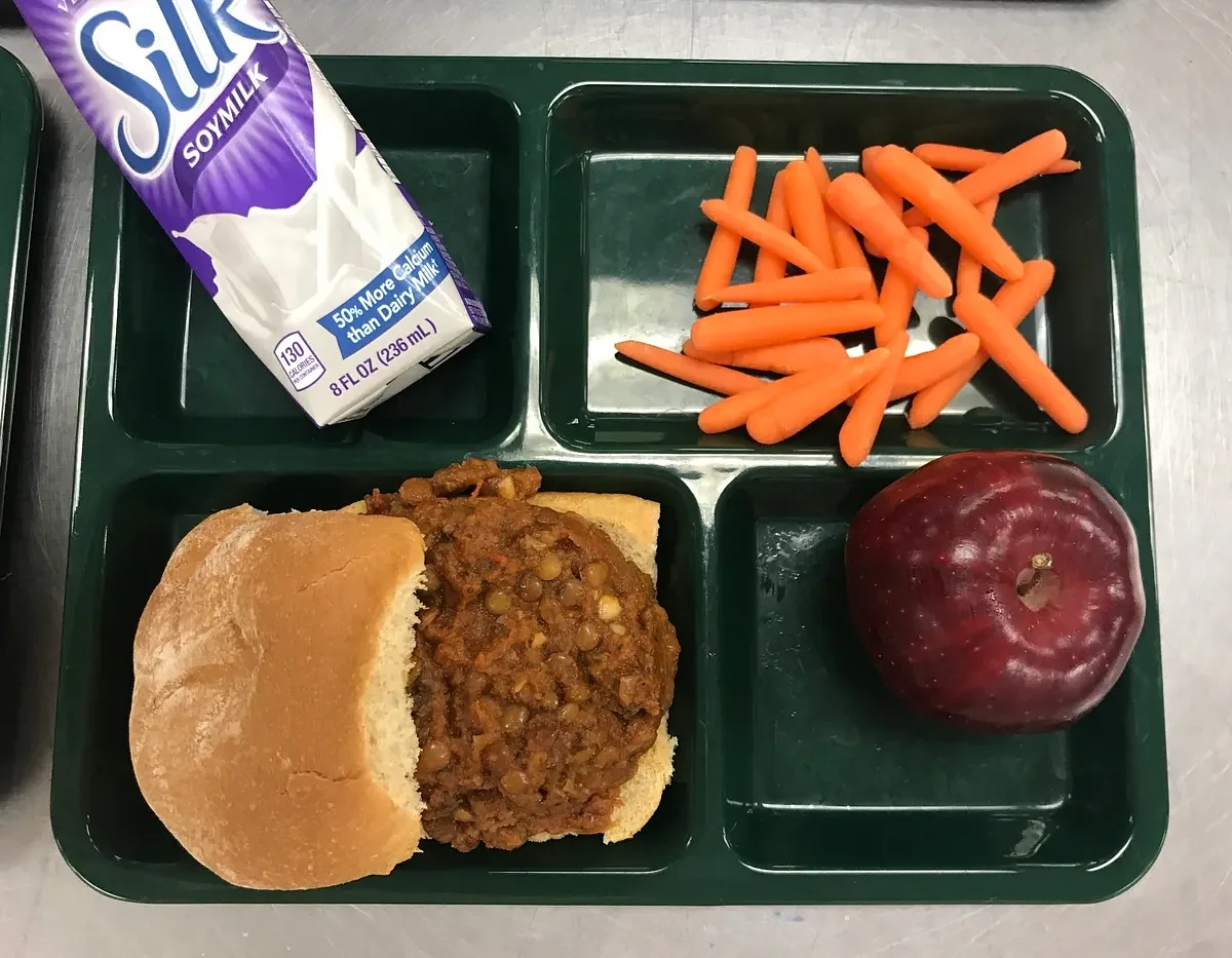 Letter: New school milk law a win for cows