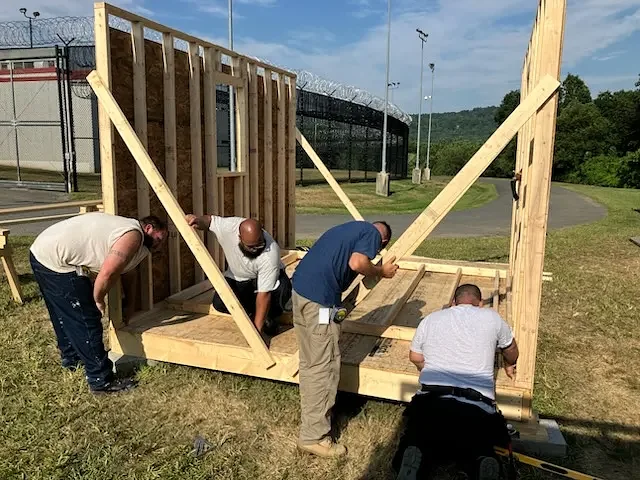 Building bright futures: Carpentry program for inmates sparks talk of continued collaboration