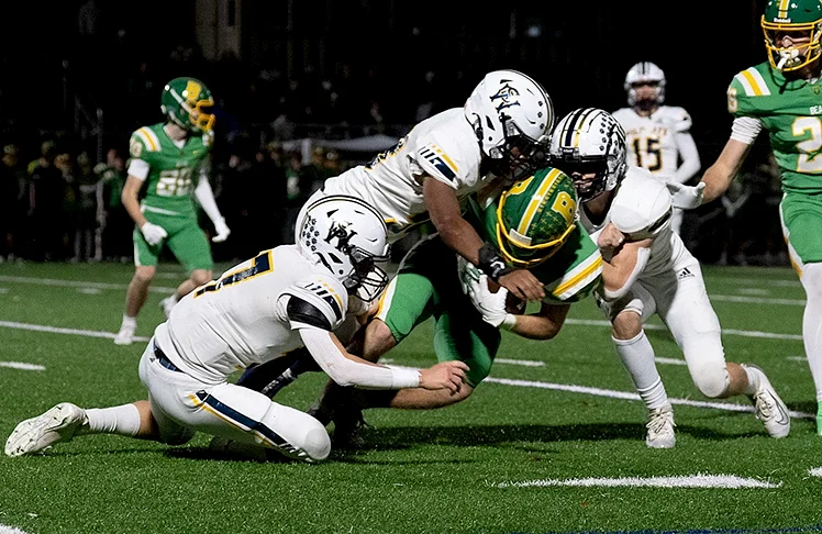 West Seattle Advances To Playoffs With 31-17 Win Over Blanchet