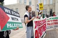 'This is harassment': Pro-Palestinian supporters protest event at Meyerland's Jewish center