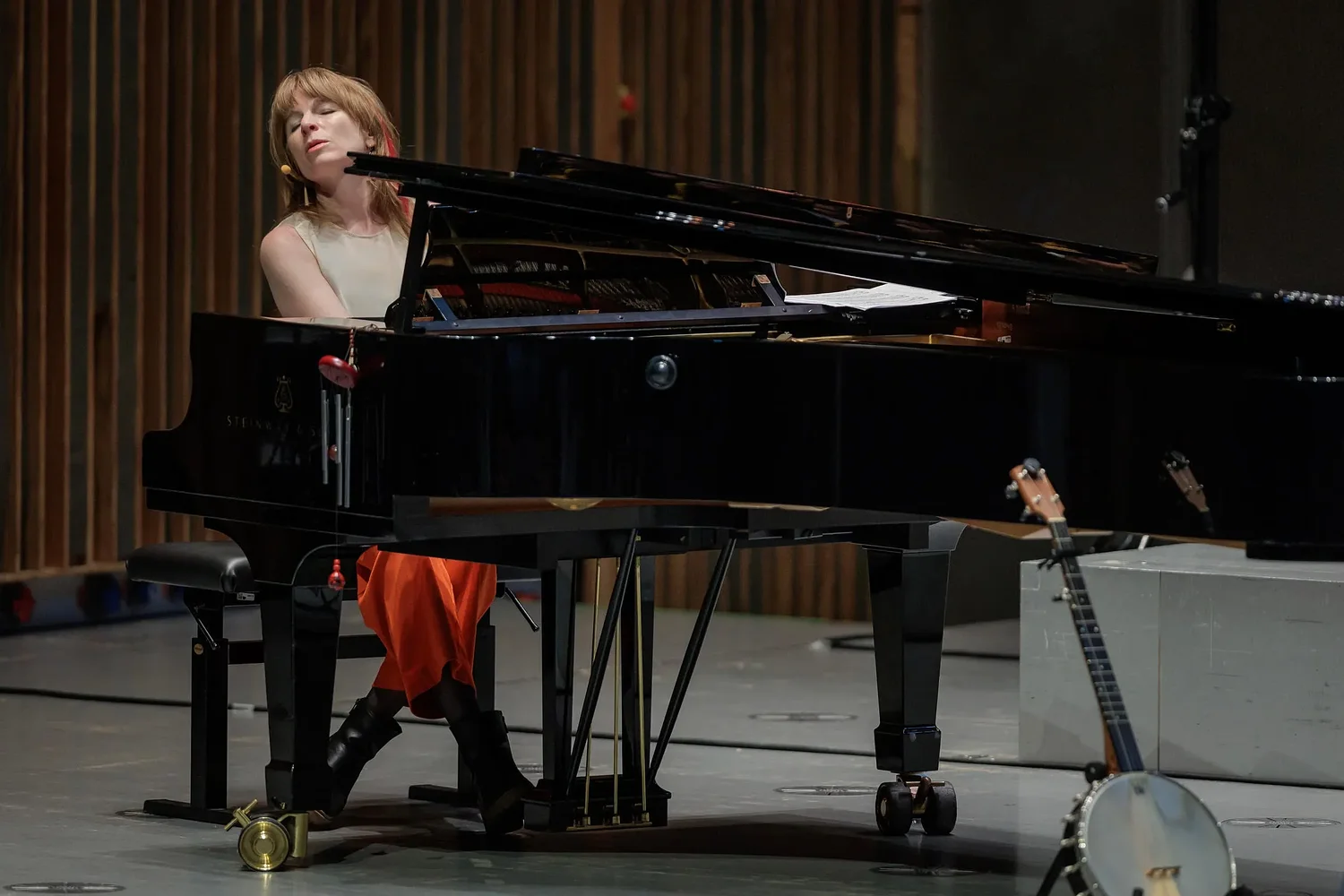 Breaking the fourth wall: Grammy-nominated singer, composer Moira Smiley brings solo show to Montague