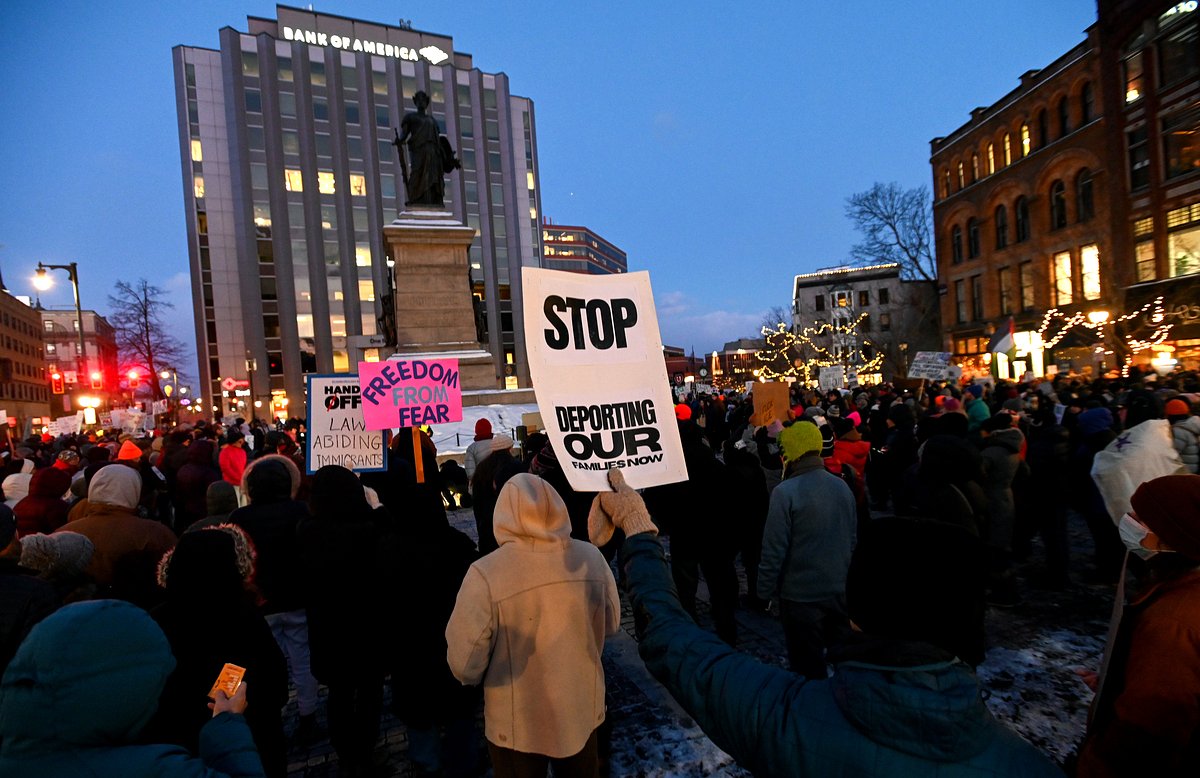 Letter: Collins, King must vote against funding bill to rein in ICE