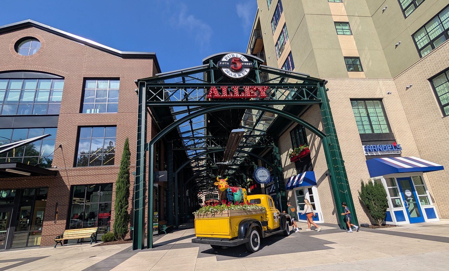 New businesses opening at 5th Street Public Market and Market Alley