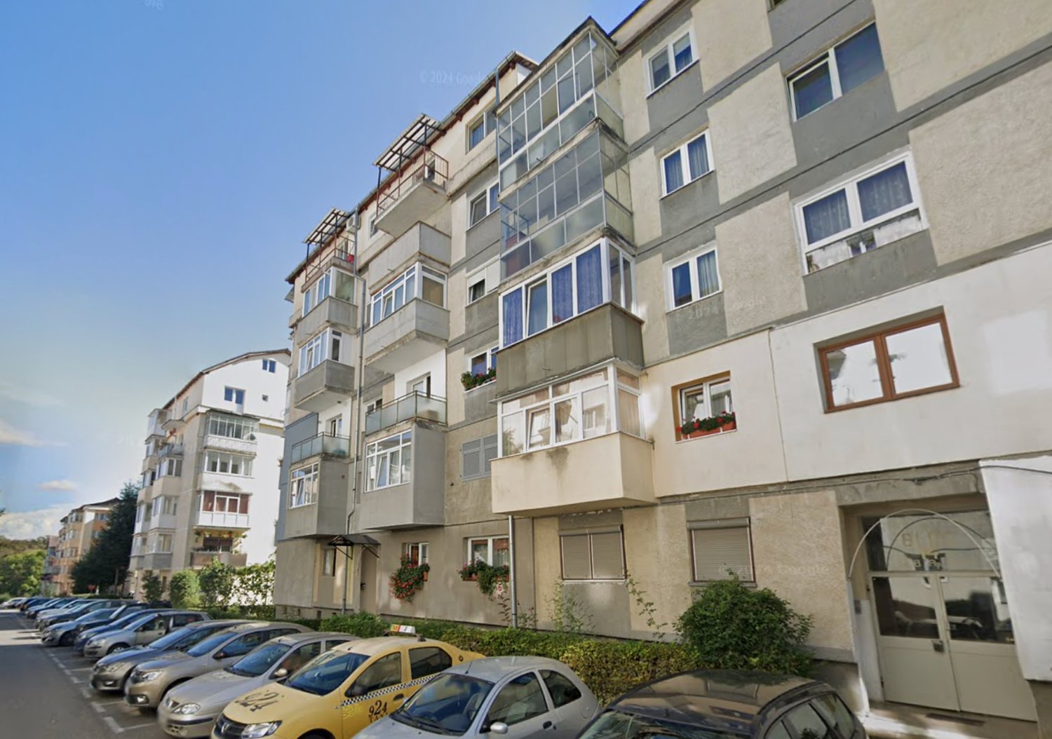 Un bloc întreg din Valea Aurie, lăsat în frig. Le-au tăiat gazul: „De miercuri l-au oprit”