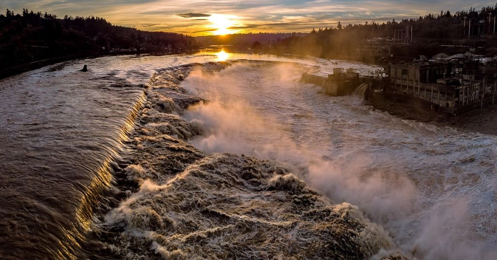 Can the Pacific Northwest’s largest waterfall be re-opened to the public?