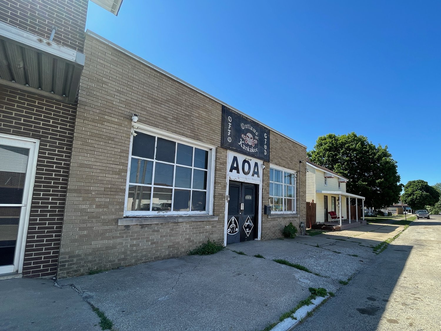 3 men arrested in raid on suspected motorcycle clubhouse in Kankakee