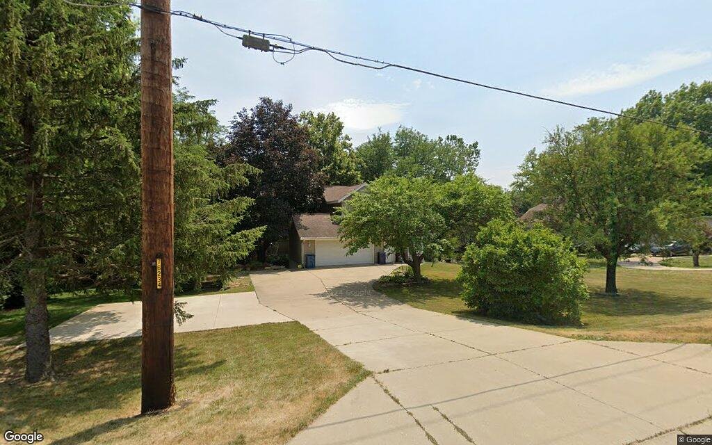 Ottawa: Single-family home sells for $370,000