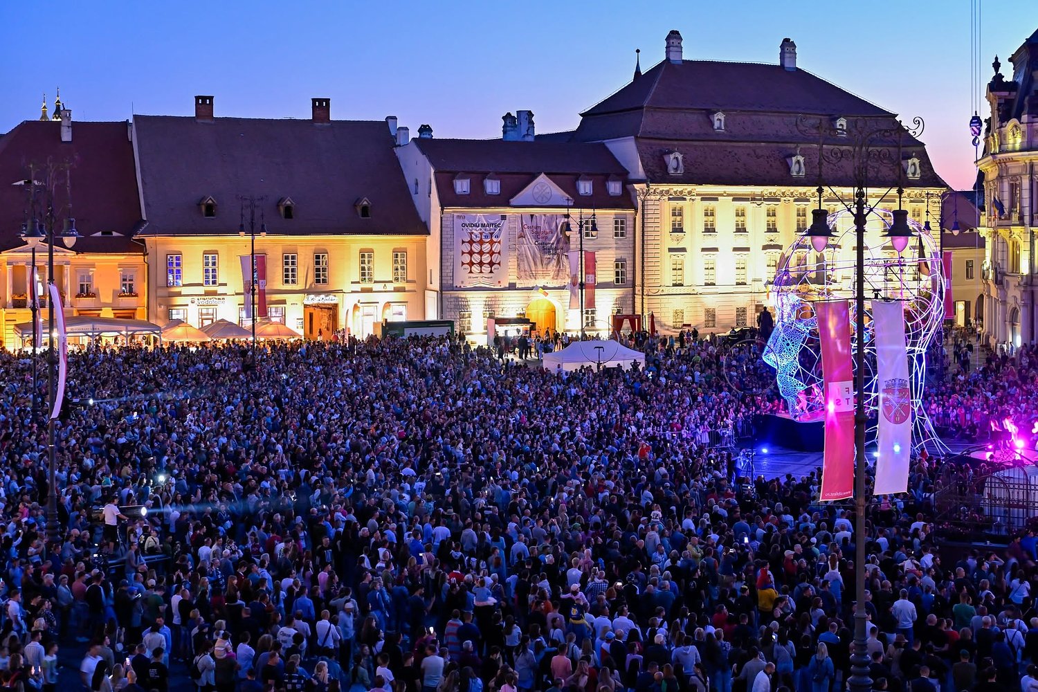 Începe FITS 2026 la Sibiu. Peste 830 de evenimente și artiști din 82 de țări vin în oraș