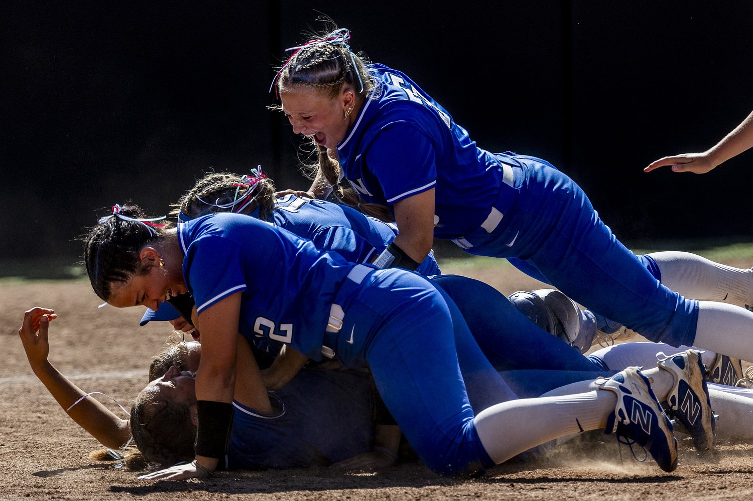 Ravenna softball tops Grass Lake 4-2 for first Division 3 state title