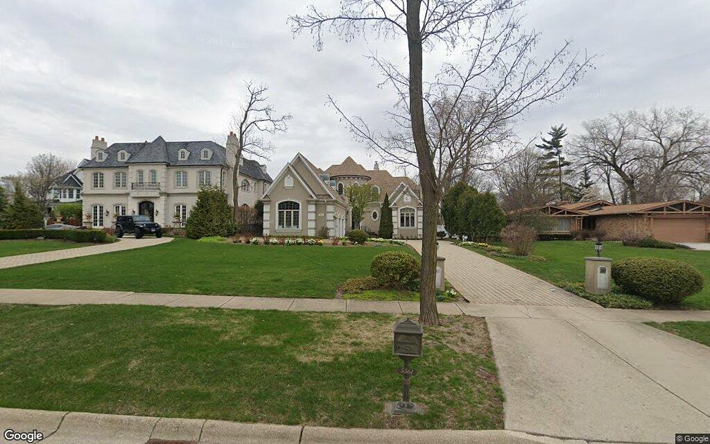 Single-family home sells in Hinsdale for $1.97 million