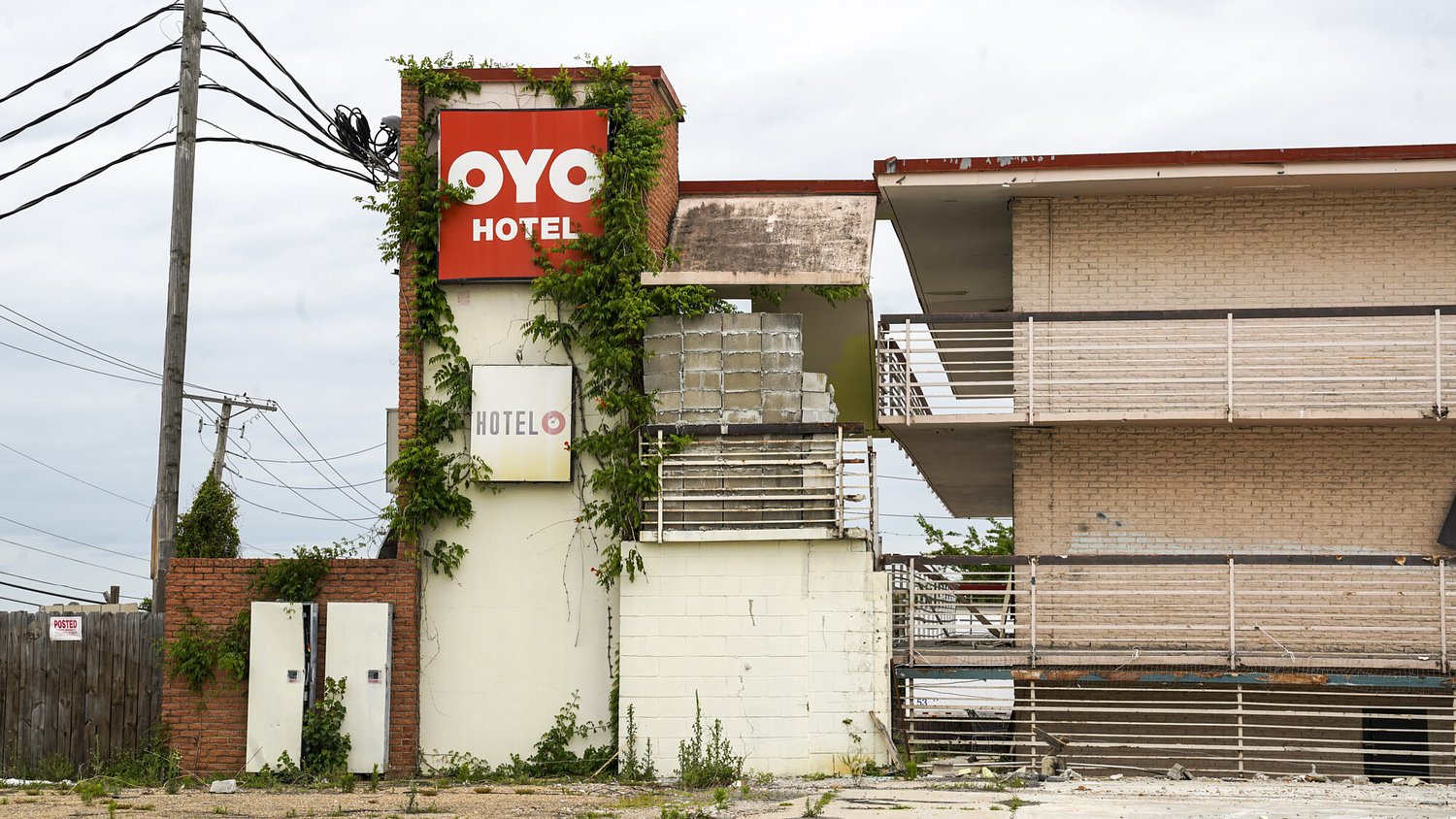 Jackson plans lawsuit to recover cost of razing abandoned hotel near I-55