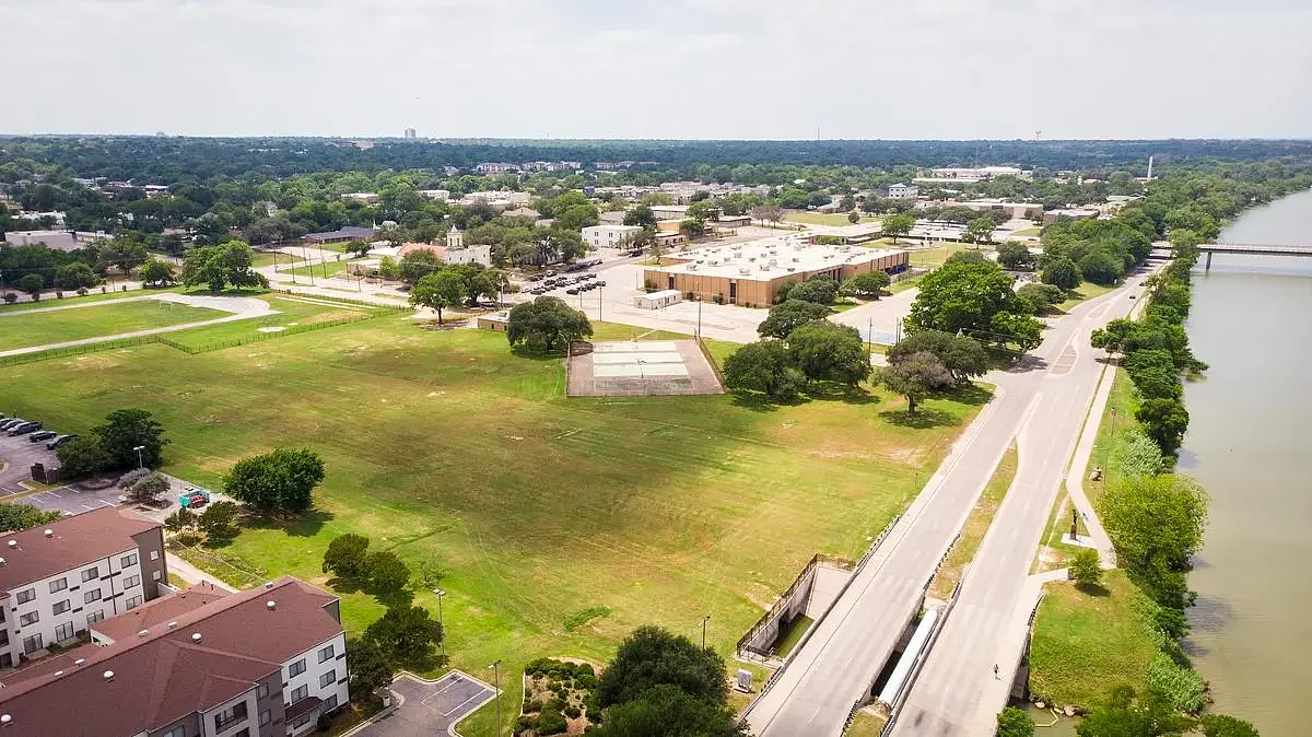 Waco to pay WISD $32.2M for Indian Spring campus at heart of downtown project