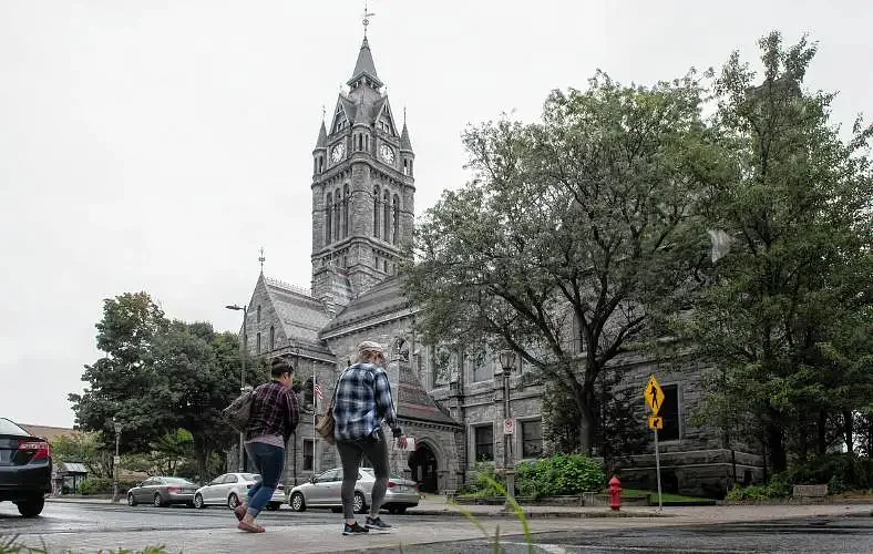 Holyoke voters narrow field for Ward 1 council, Ward 5 School Committee