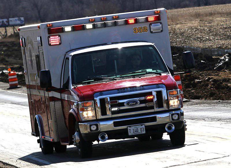 Kendall County sheriff, Will County coroner investigating 5-vehicle crash that killed Aurora man