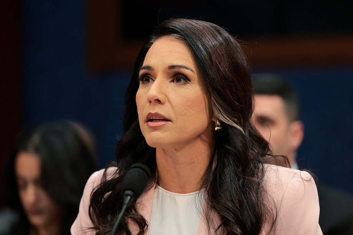 Tulsi Gabbard resigns as Trump's top US intelligence official