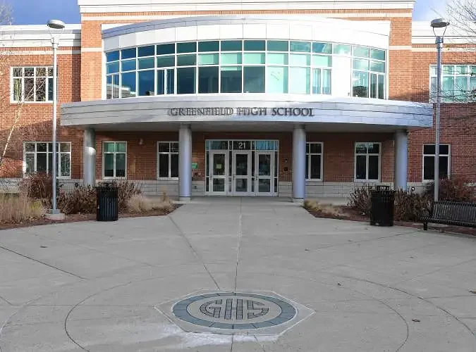 Greenfield School Committee moving forward without mediator