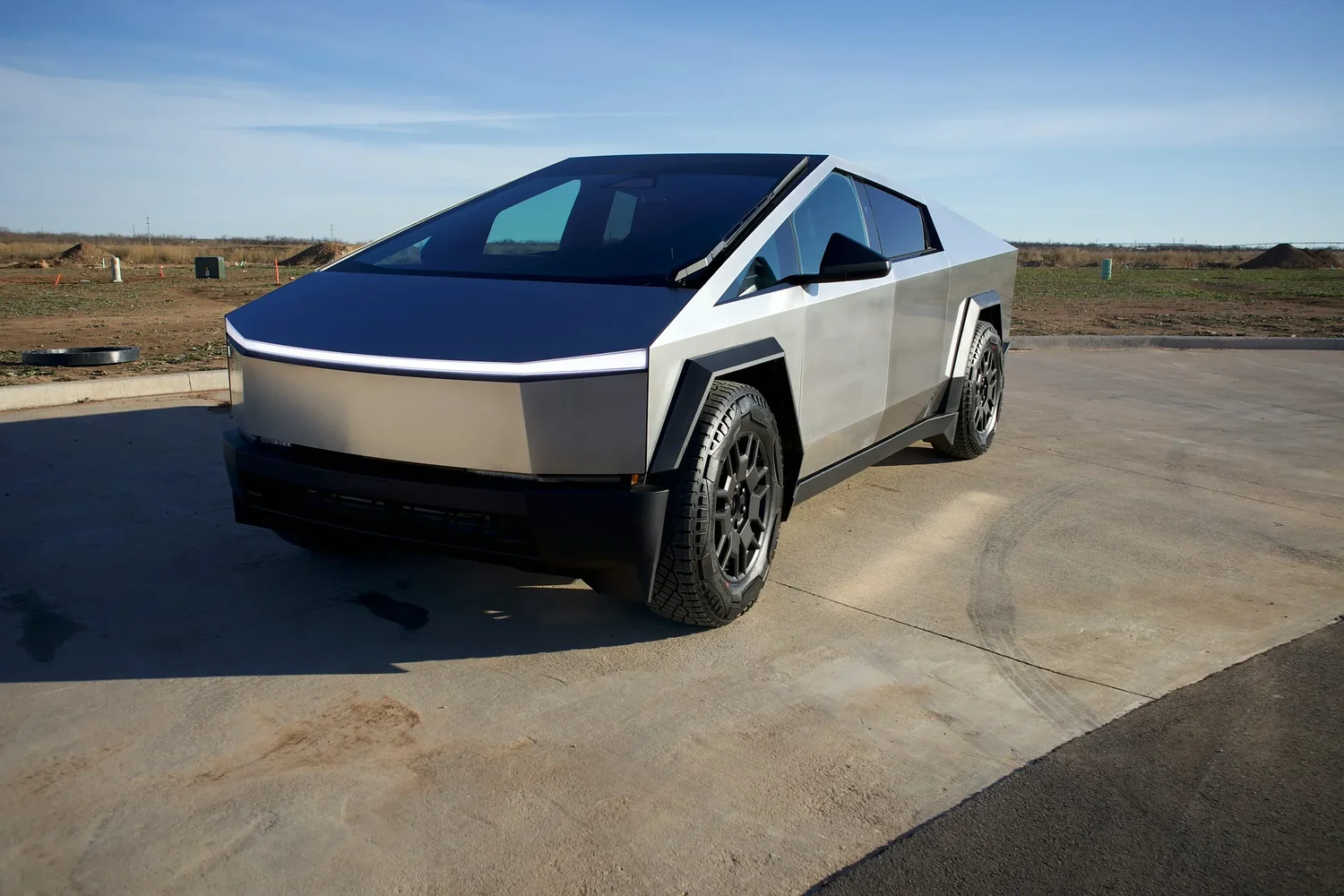 Fact-checking Musk's Tesla safety claim