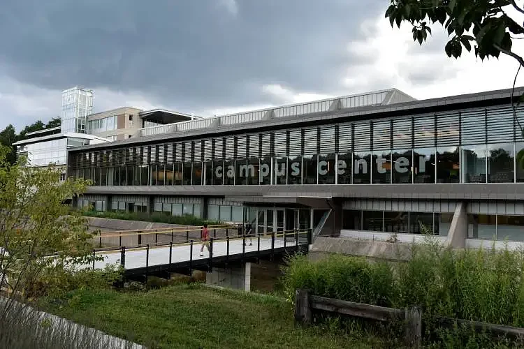 Area Briefs: HCC opens registration for winter, spring classes