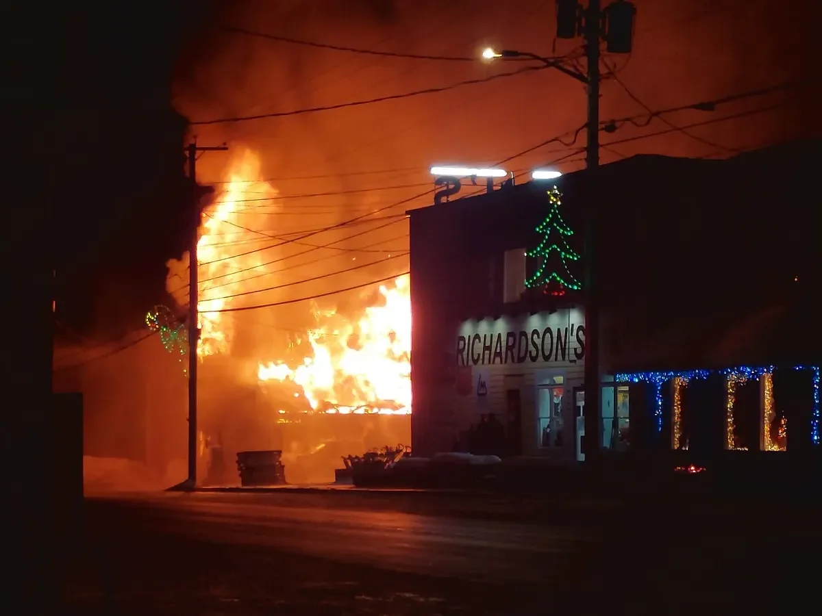 Early morning fire shuts down Patten’s Main Street