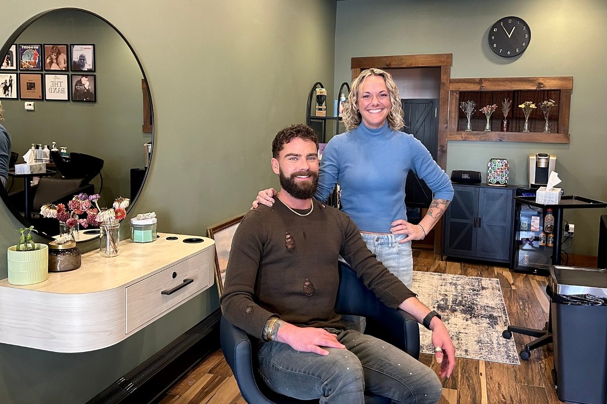 Best friends open hair salon in downtown Bangor
