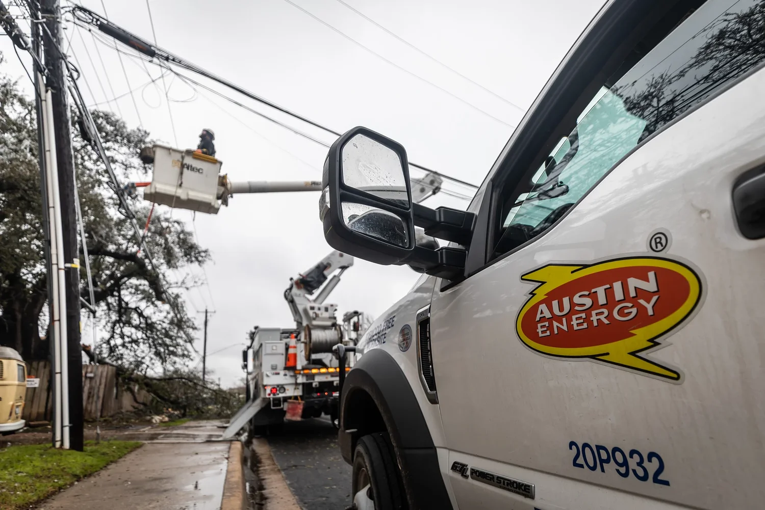 After secret vote on new gas plant, Austin City Council approves emissions limits