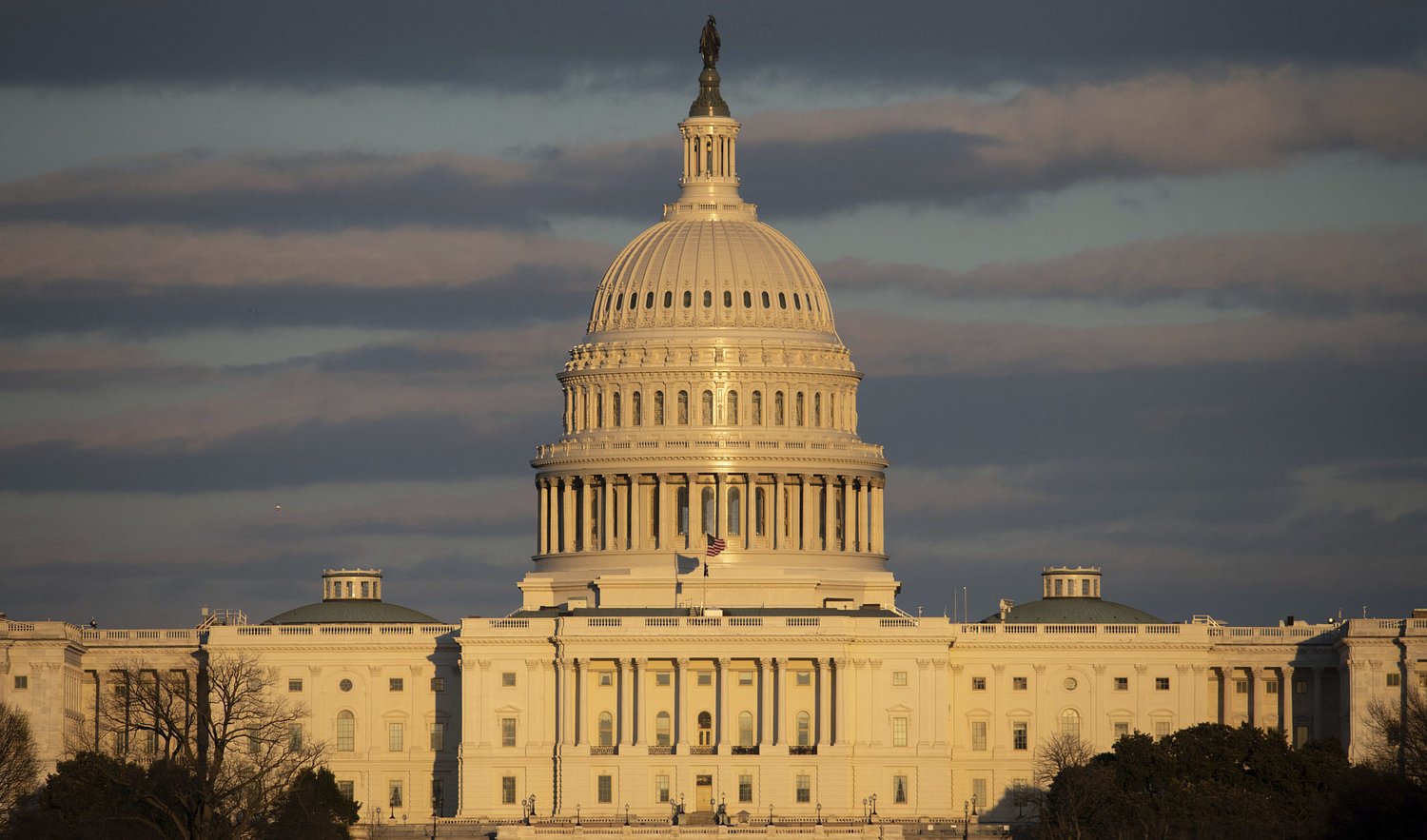 House narrowly blocks Iran war powers resolution, as most Democratic defectors fall in line