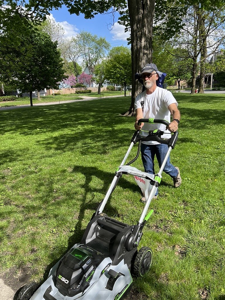 A beloved Saginaw preservationist who told the city’s stories to everyone he met now has his name on the park he helped maintain