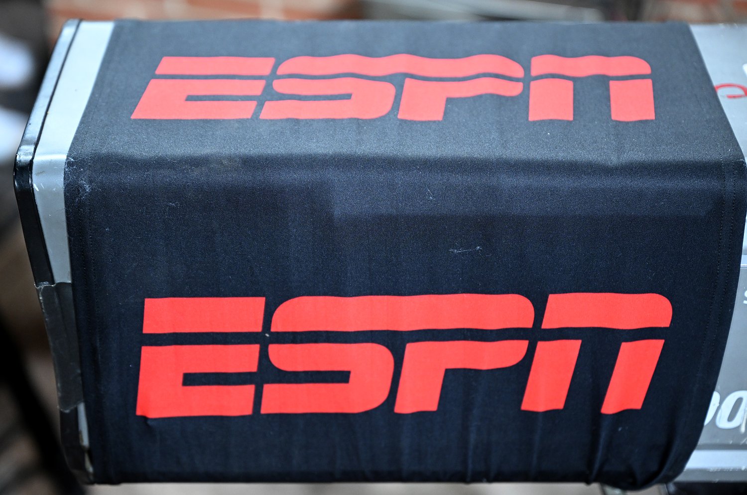 ESPN negotiating deal that could knock Stephen A. Smith off top pay perch