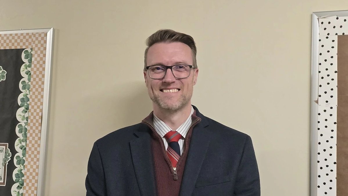 George Stevens Academy's head of schools is leaving for a midcoast district