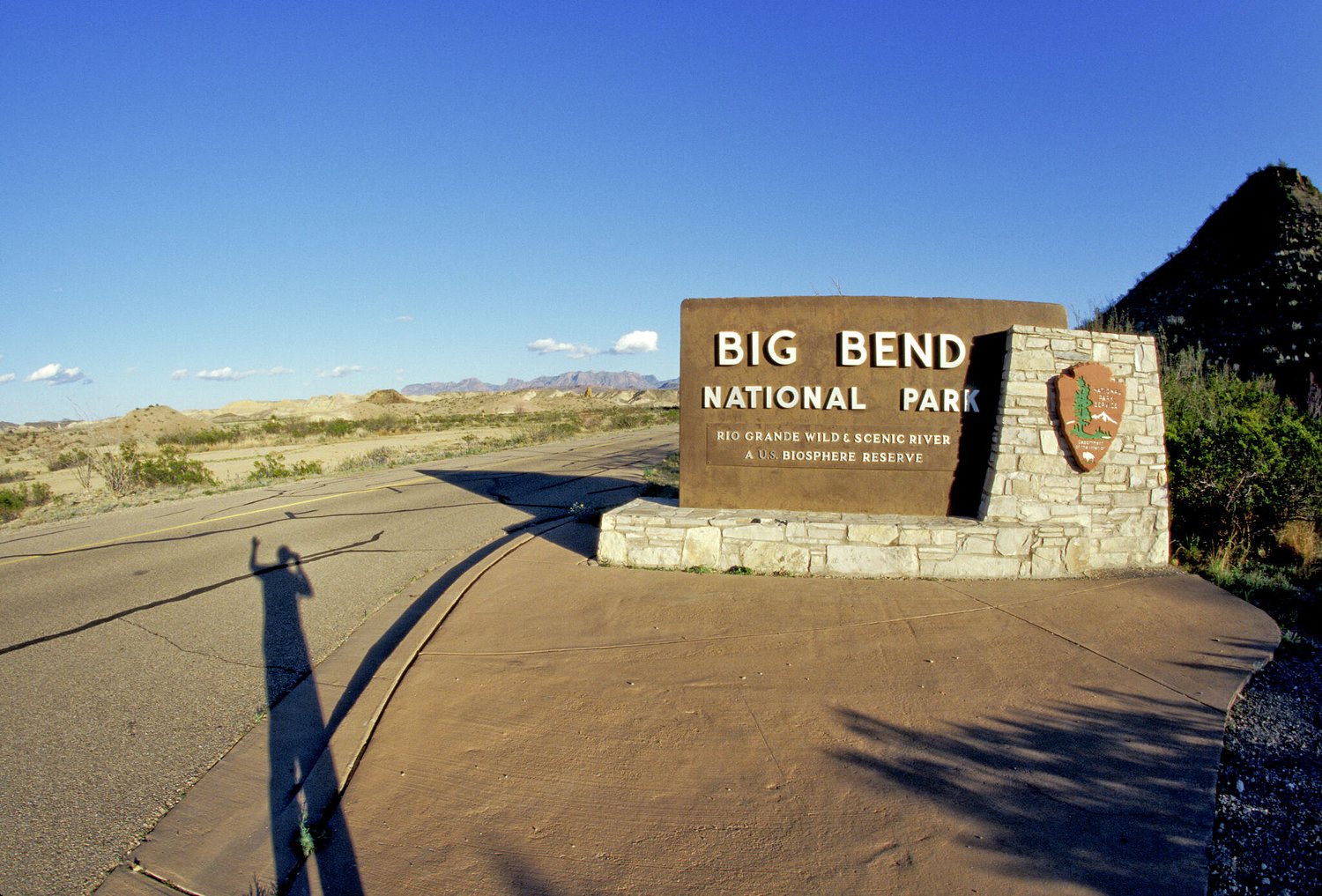 Texans will now be able to report unpatriotic displays at national parks