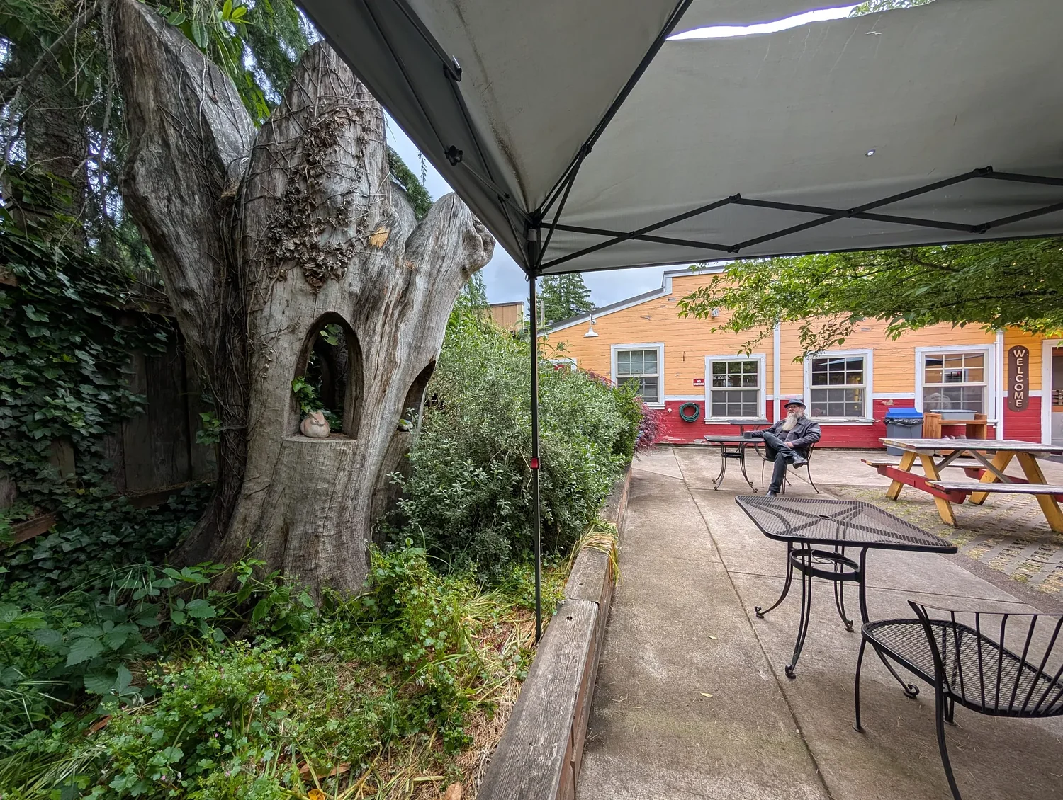 Eugene's hidden outdoor dining spots: courtyards, patios & al fresco gems